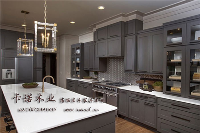 灰色实木橱柜突出而不突兀
