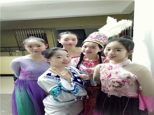 永泰舞蹈艺考学校 永泰舞蹈艺考考前培训班 德