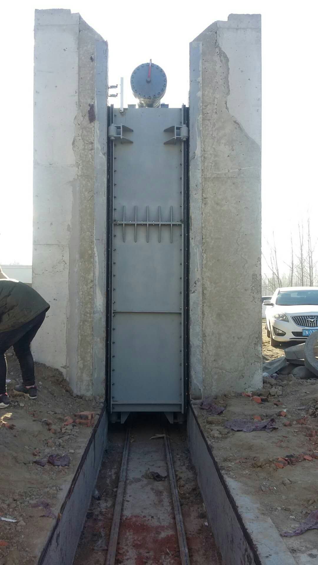 钢制翻板钢坝厂家 欢迎来电 华远供应