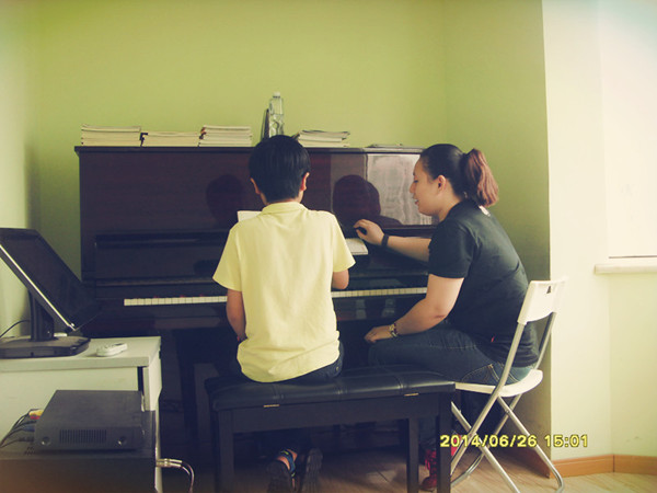 上海钢琴培训,钢琴老师