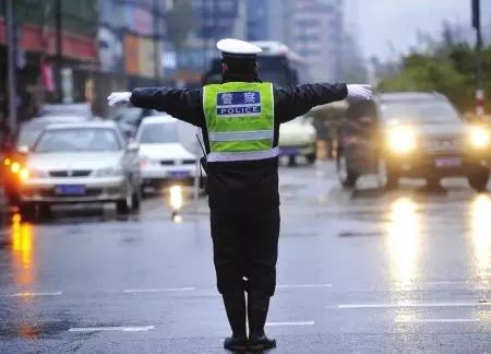 深圳车天地名车展厅_车天地