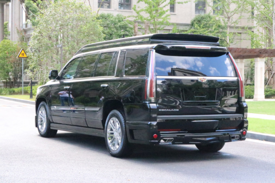 跨界商务SUV领衔凯迪拉克加长版总统一号