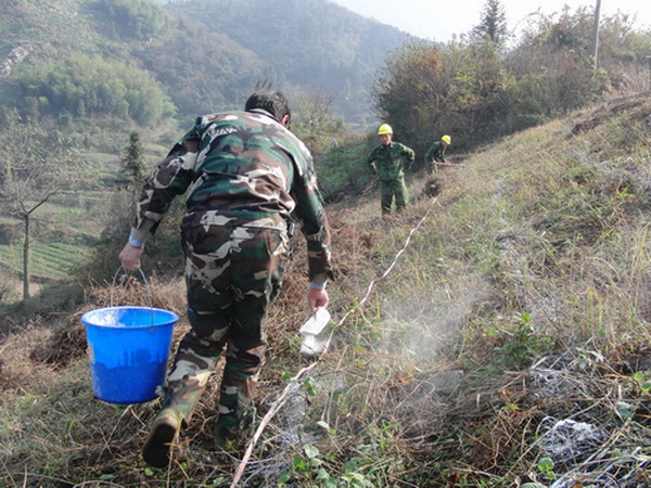 防治水库堤坝.JPG