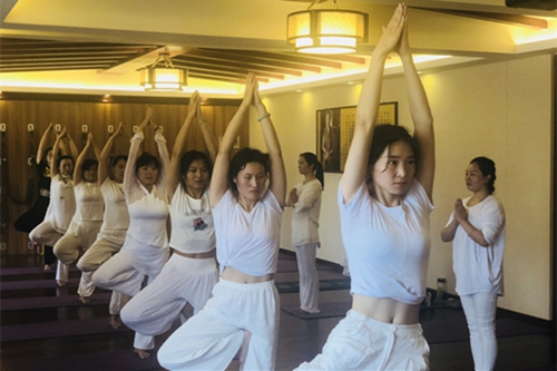 2018年12月泰晟瑜伽课程表8.jpg
